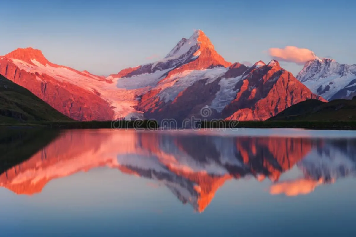 阿尔卑斯山间湖泊与牧场风光 - 巨乳 的纯净环境